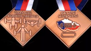Customize the most beautiful women's weightlifting Medals